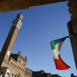 Italiens Anleihen wegen Defizitziel unter Druck