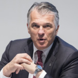 UBS-CEO: Kein Grund für «dramatisches» Rütteln an Zielen