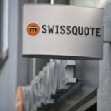 Swissquote bügelt Delle aus