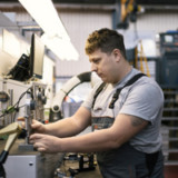 SFS führt Gespräche mit Triangle Fastener