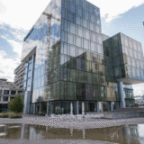 Alcon macht sich hübsch