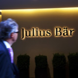 Julius Bär räumt weiter auf