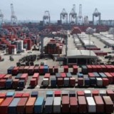 US-Handelsdefizit sinkt unerwartet deutlich