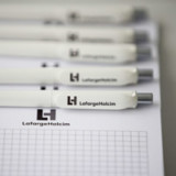 Holcim nach Beteiligungsreduktion im Angebot