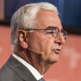 Aktionäre rechnen mit der Deutschen Bank ab