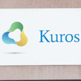 Kuros kann Kapital stärker als geplant erhöhen