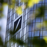 Deutsche Bank hinkt hinterher