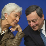 Hand in Hand: Notenbanken und Staaten