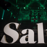 Salt verdient weniger