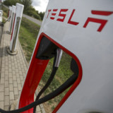 Tesla enttäuscht mit Quartalsgewinn