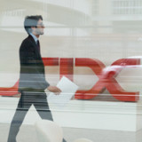 SMI schliesst nach Verlusten über 11'100