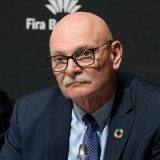 John Hoffman: Der Buhmann einer Industrie