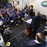 Börsentumult setzt Politik unter Druck