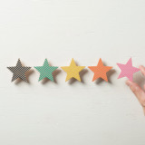 Attraktive Kleine sind breit gestreut