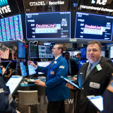 Es fliesst wieder Geld in Aktienfonds