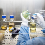 Polyphor sieht sich bis weit ins dritte Quartal 2021 finanziert