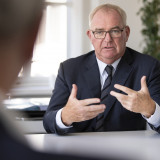 Economiesuisse kritisiert Schweizer Impfmanagement