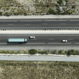 Lastwagen lassen Automobile hinter sich