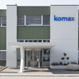 Komax schafft es in die schwarzen Zahlen