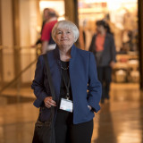 Yellen gibt sich bei GameStop-Turbulenzen bedeckt