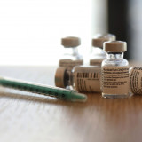 Jetzt in Moderna oder BioNTech investieren?