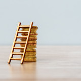 Chefanalysten raten, investiert zu bleiben