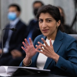 Lina Khan: Anführerin der Monopolfeinde