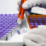 Pfizer wälzt Risiken auf Käufer ab, grosse Unterschiede bei Preisen