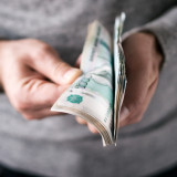 Russland weicht die Finanzsanktionen auf