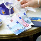 Die hohe Inflation lastet auf der Konjunktur
