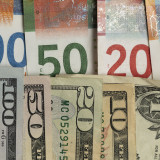 Dollarstärke gibt SNB weiteren Grund für Zinsschritt