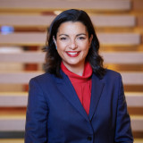 Bär-CFO Evie Kostakis: krisengestählt in den nächsten Sturm