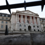 Britische Notenbank hebt die Leitzinsen erneut an