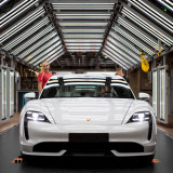 Porsche SE bekräftigt Gewinnprognose